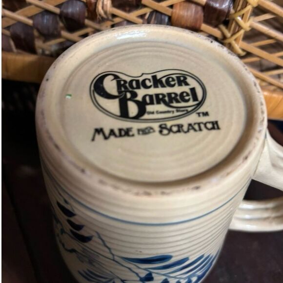 Cracker Barrel made from scratch STONEWARE coffee tea mug with bird figure - Picture 2 of 5